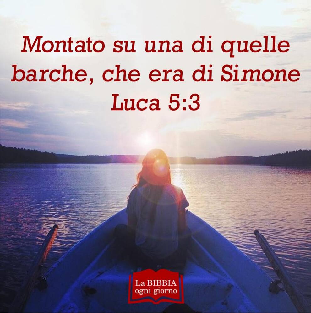 Montata su una di quelle barche, che era di Simone Luca 5:3